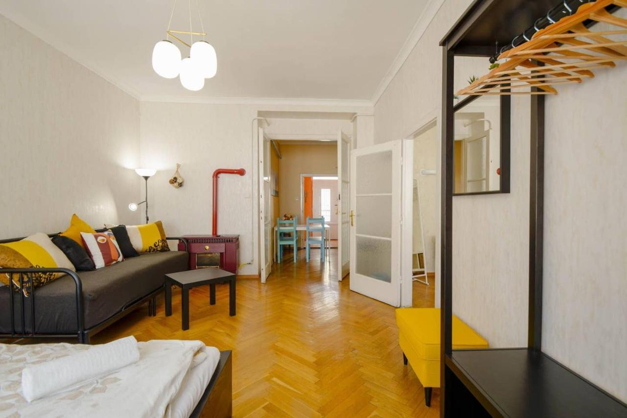 Lonyay Gellert View 2Br Apartman Budapest Kültér fotó
